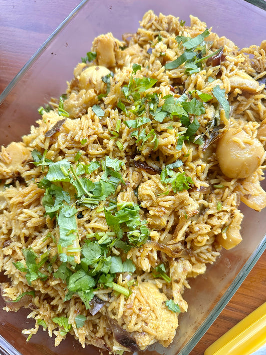 Lucknowi Aloo Gobhi Tahiri